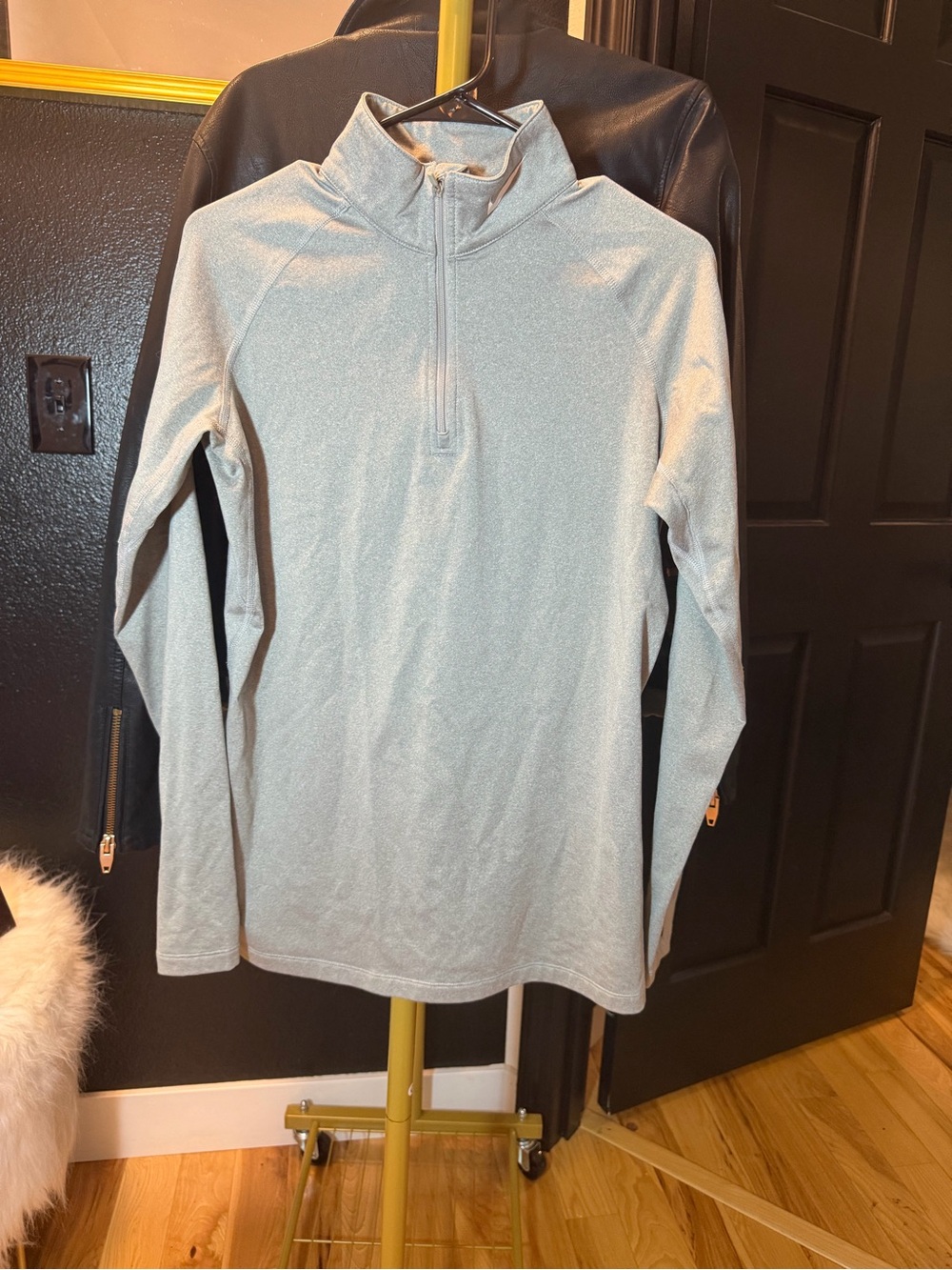Nike Men's Light Gray Zip-Up Pullover